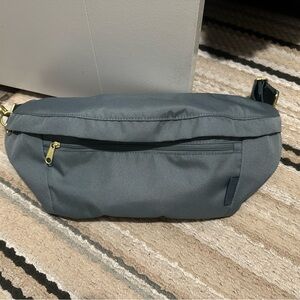 Canvelle large fanny pack